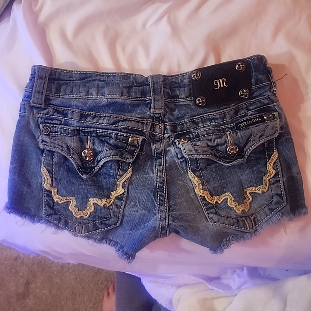 Miss Me shorts size 26 waist